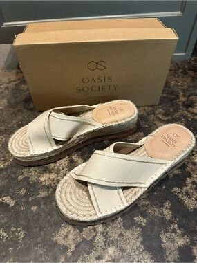 Oasis Society Cream Crisscross Espadrille Slides